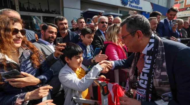 CHP Genel Başkanı Özgür Özel: Türkiye’yi sevenlerden oy istiyoruz
